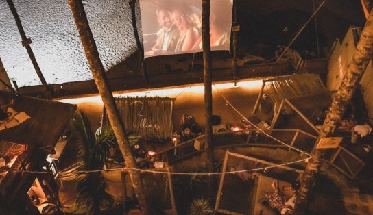 Cinema à beira-mar: projeto leva filme ganhador de Oscars para bar na praia; confira