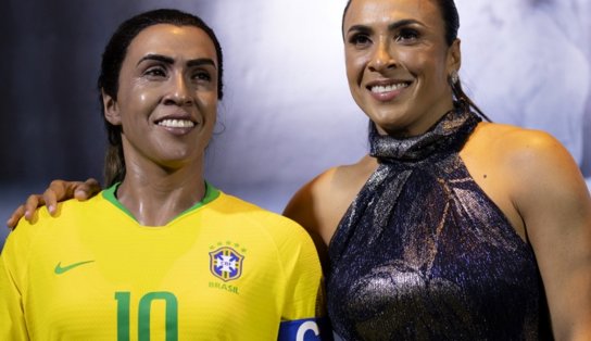 'Rainha do futebol', Marta ganha estátua de cera em museu da Seleção Brasileira