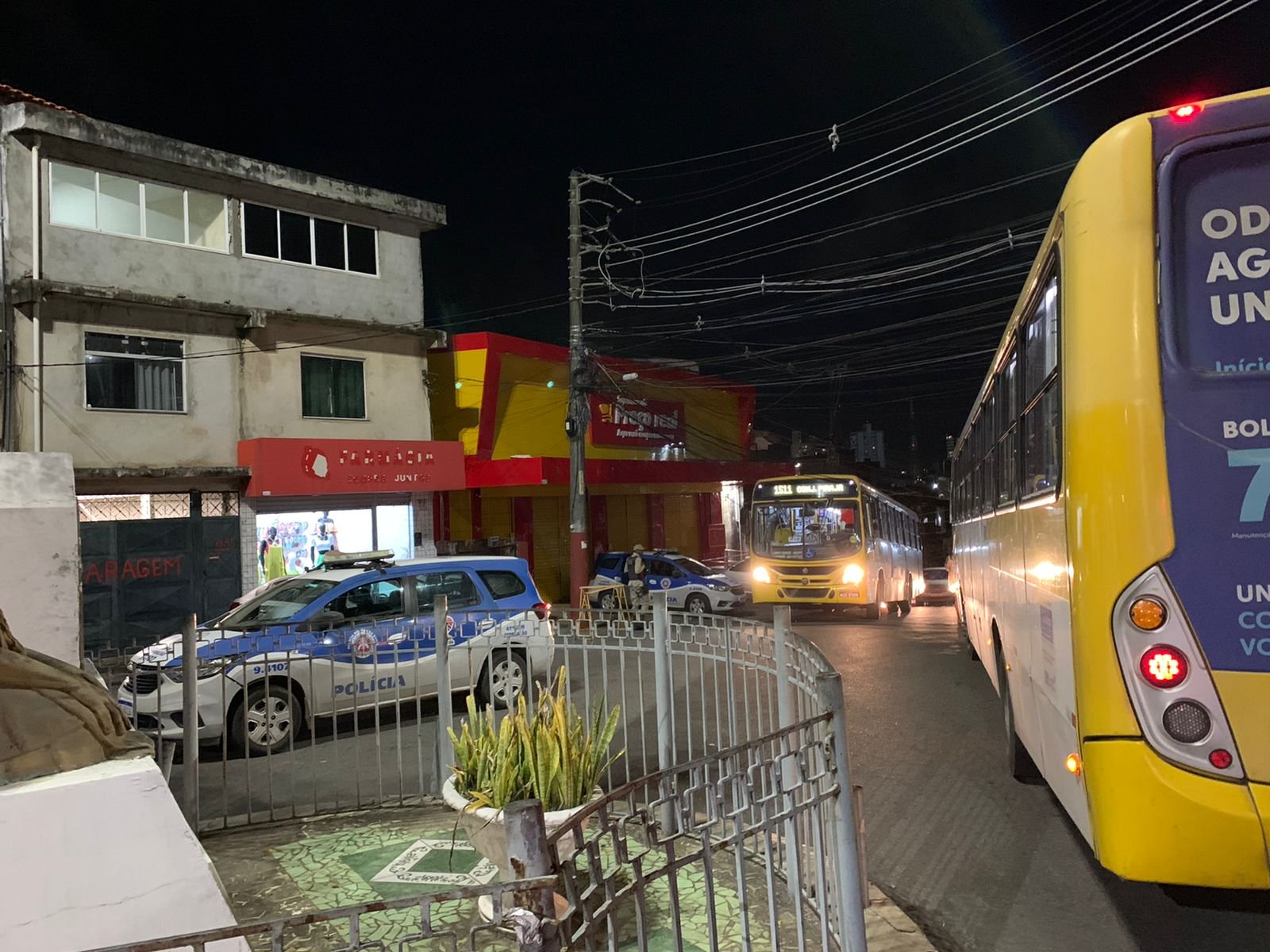 Após sequências de tiroteios, policiais reforçam fim de linha do Engenho Velho da Federação