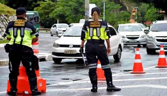 Trecho da Rua Sabino Silva é interditado neste domingo para realização de obra