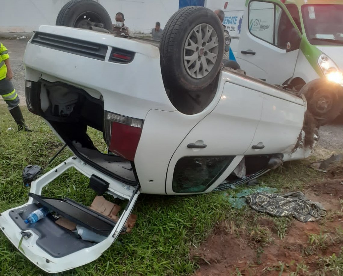 Três bandidos que armaram falsa blitz para assaltar motoristas na Estrada do Coco são surpreendidos pela Rondesp e morrem 