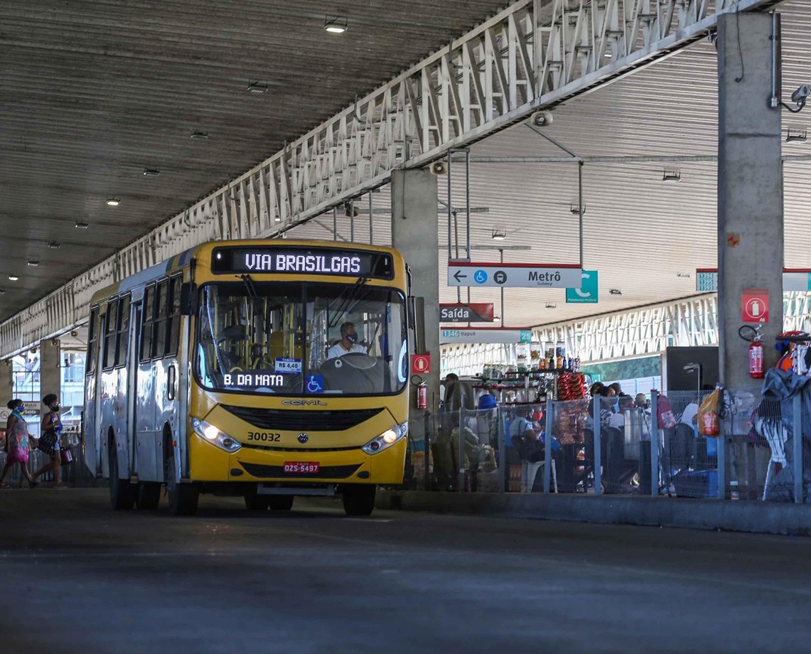  Prefeitura de Salvador cria novas linhas de ônibus e remaneja 13 pontos na Estação Pirajá; veja lista das mudanças