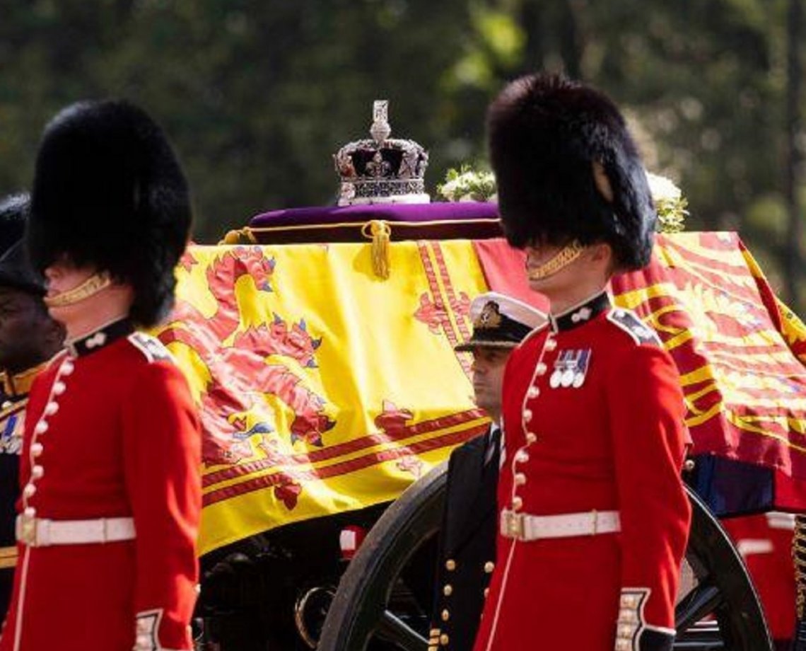 Corpo da rainha Elizabeth II será enterrado nesta segunda-feira após funeral de Estado 