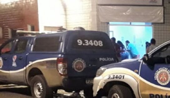 Homem é preso após esfaquear filho na Bahia; vítima teria tentado defender irmã