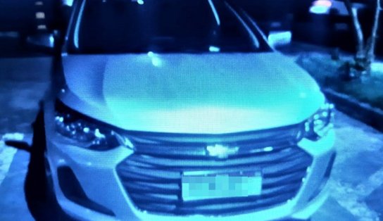 Frete ilegal: motorista que levava carro roubado para cidade do interior é detido e diz que receberia R$ 500 pelo serviço