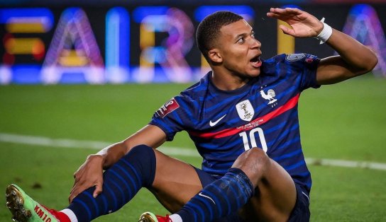 Mbappé se recusa a fotografar pela Federação Francesa e cria climão