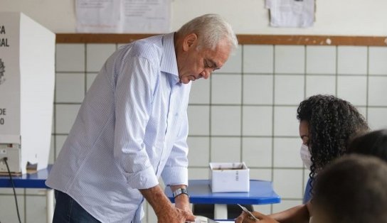 Otto Alencar vence com folga e se reelege senador pela Bahia