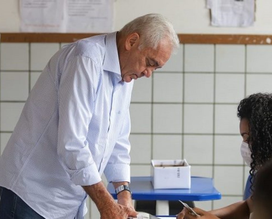 Otto Alencar vence com folga e se reelege senador pela Bahia