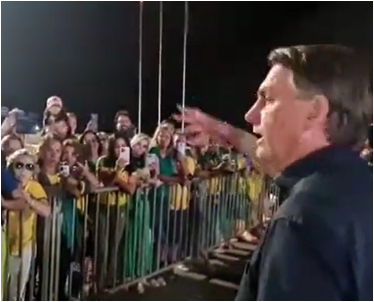 Bolsonaro chama Simone Tebet e Soraya Thronicke de “estepe” e “trambique”; assista