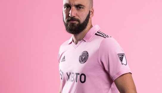 Ex-Real e Juventus, atacante Higuaín anuncia aposentadoria aos 34 anos