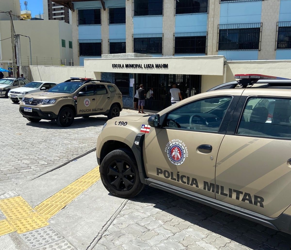 Com ameaça de existência de bombas nos locais, alunos de duas escolas são liberados em Salvador