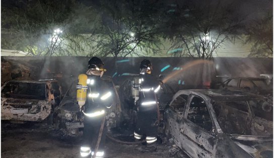 Incêndio atinge carros estacionados no pátio de Detran, em Juazeiro 