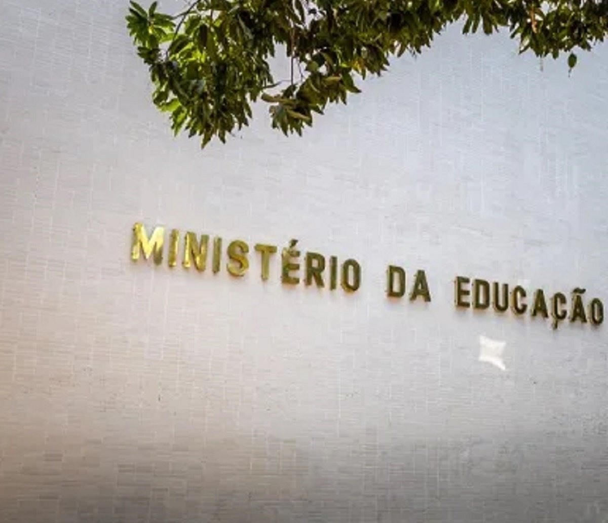 Ministro anuncia desbloqueio das verbas destinadas a universidades; "para facilitar a vida dos reitores” 