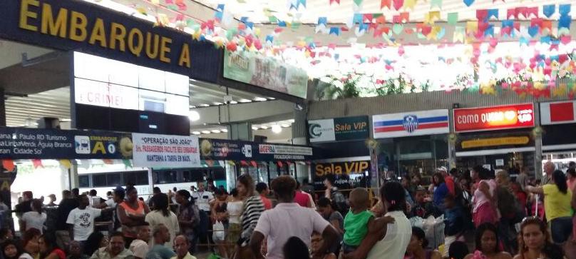 Movimento de saída começa a crescer na Estação Rodoviária de Salvador