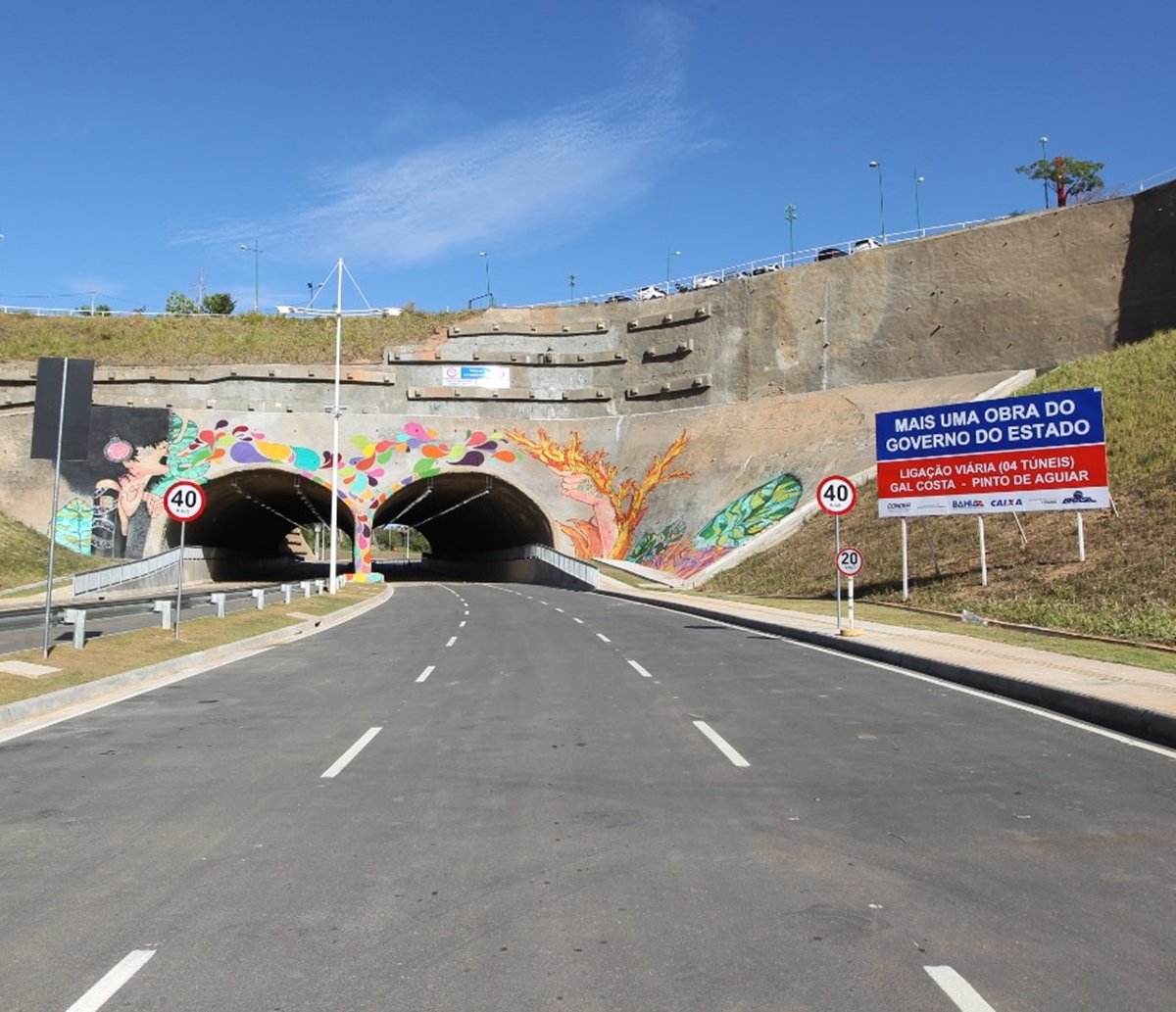 Tráfego para ônibus é desviado na BR-324, devido a obras da Linha Azul; confira alteração 