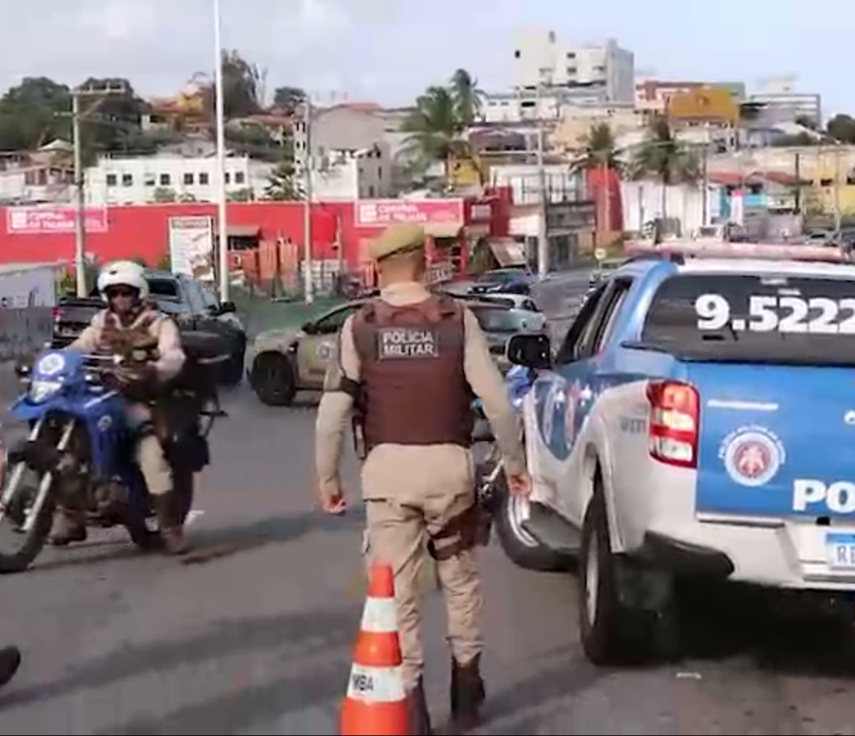 Lauro Segura: Vídeo mostra como os agentes da polícia militar operam, em Lauro de Freitas