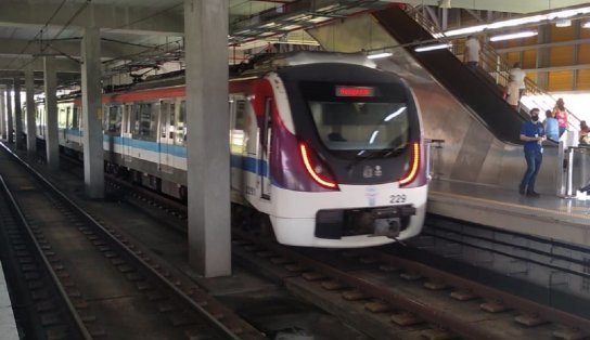 Segurança de metrô é denunciado à polícia após filmar estudante no banheiro, em Salvador 