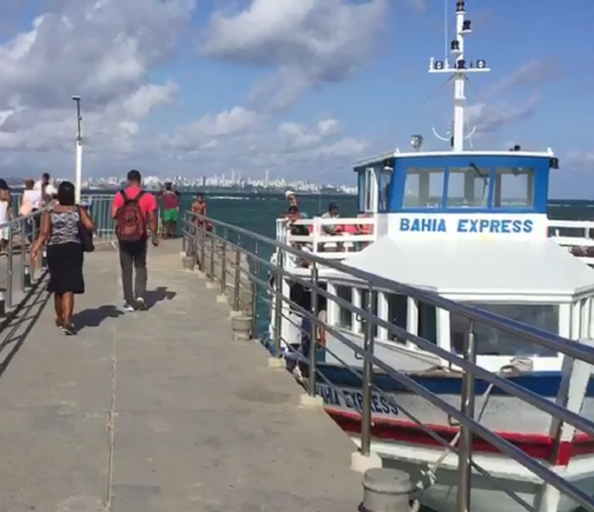 Obra inacabada e insatisfação: por que a travessia Salvador/Mar Grande é suspensa todos os dias e como solucionar?  