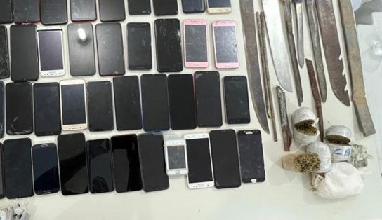 Celulares e 2,4 kg de drogas são encontrados nos presídios de Jequié e Juazeiro