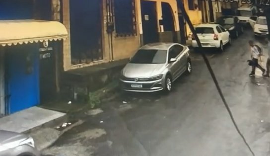 Vídeo mostra roubo a transporte escolar em Salvador; assista 