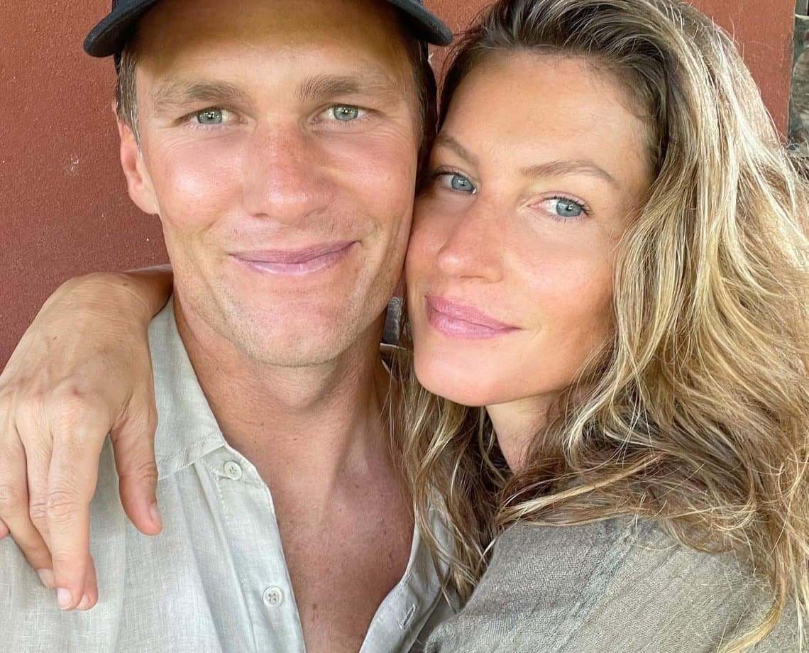 Gisele Bündchen anuncia nas redes sociais que assinou o divórcio com Tom Brady