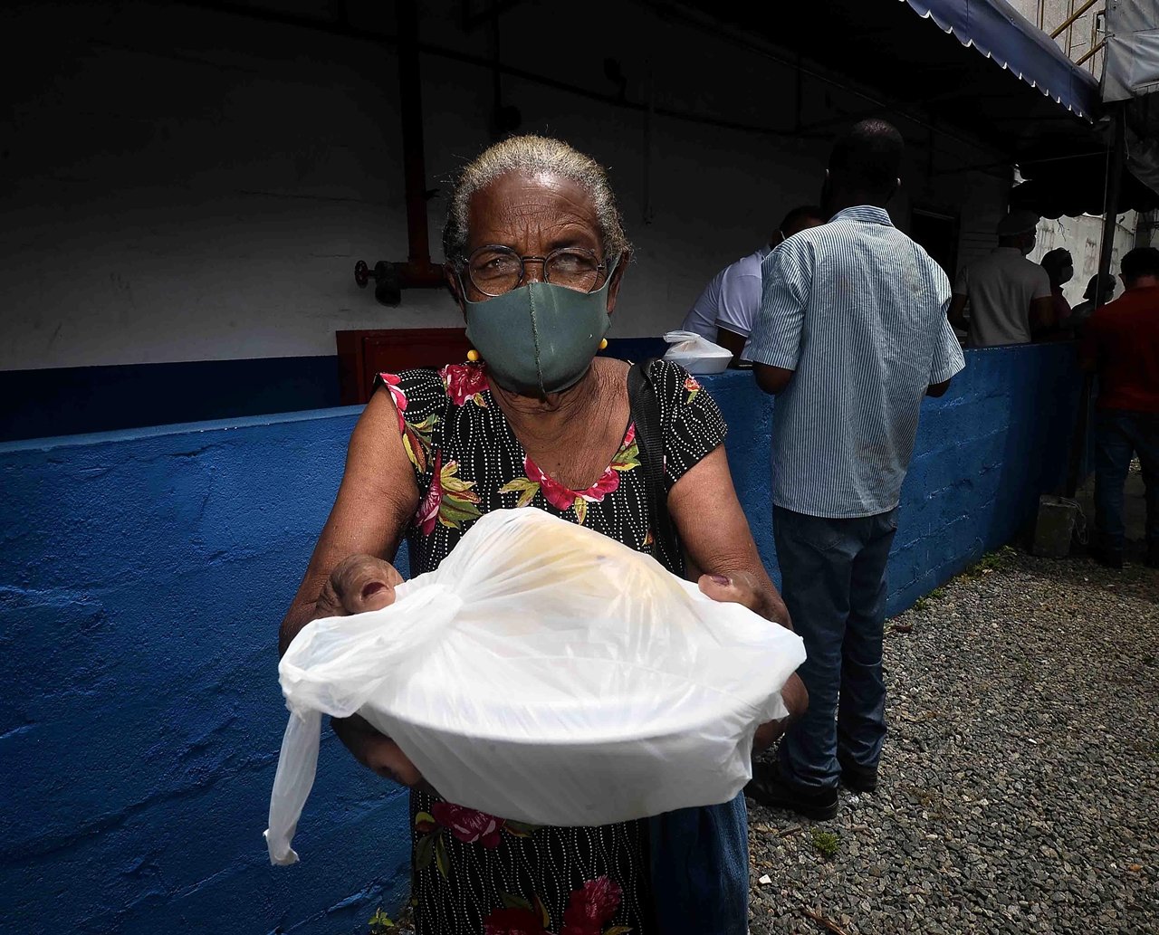 Salvador oficializa pacto contra insegurança alimentar