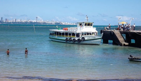 Travessia Salvador-Mar Grande continua suspensa por conta do mau tempo