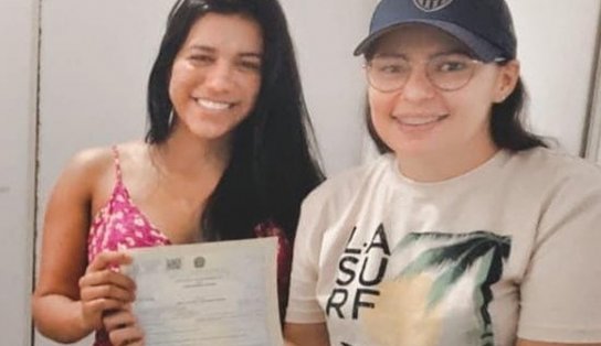 Pela primeira vez, hospital de Conquista emite certidão de nascimento para criança com duas mães