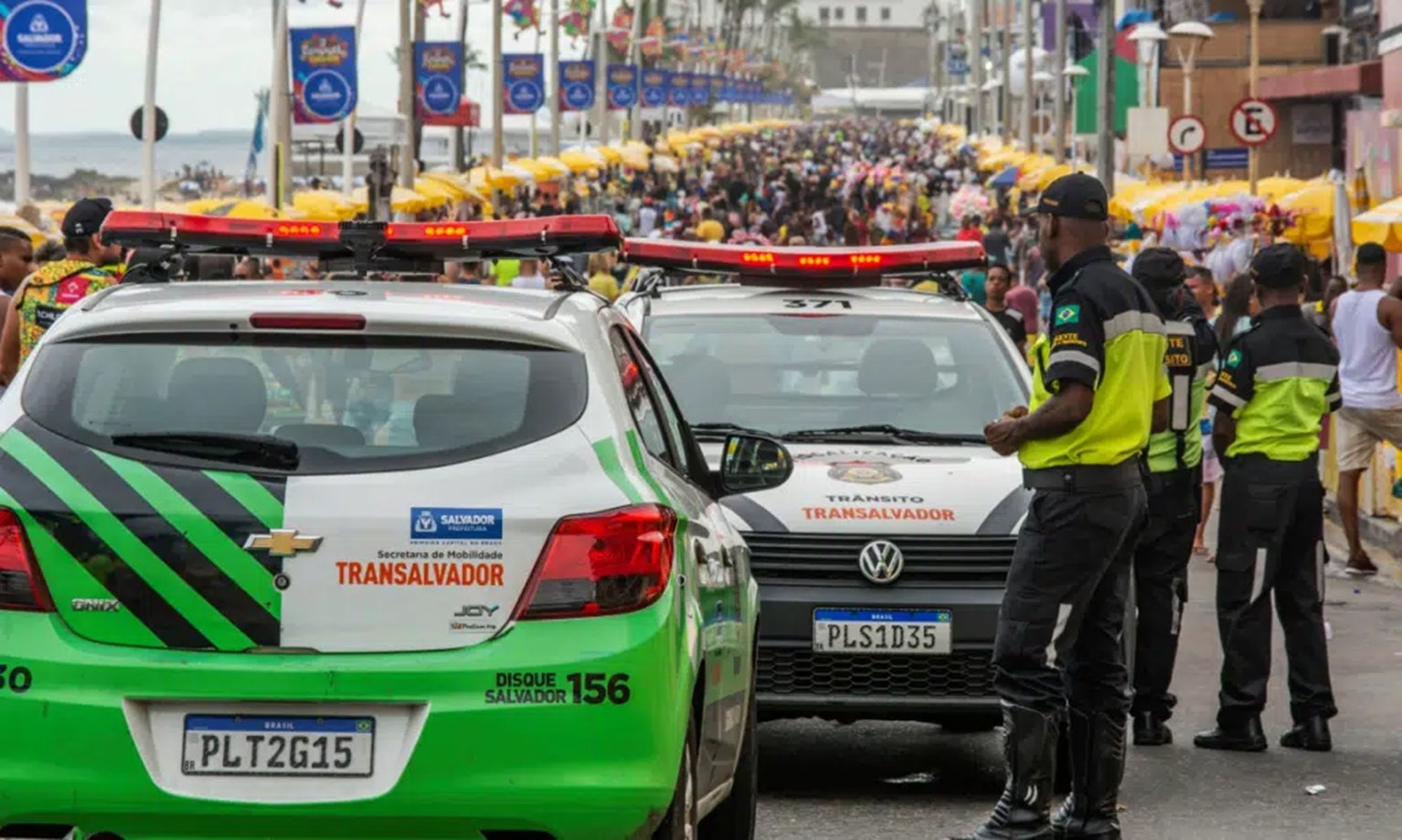 Moradores de regiões próximas aos circuitos do Carnaval têm até o fim de novembro para credenciar veículos