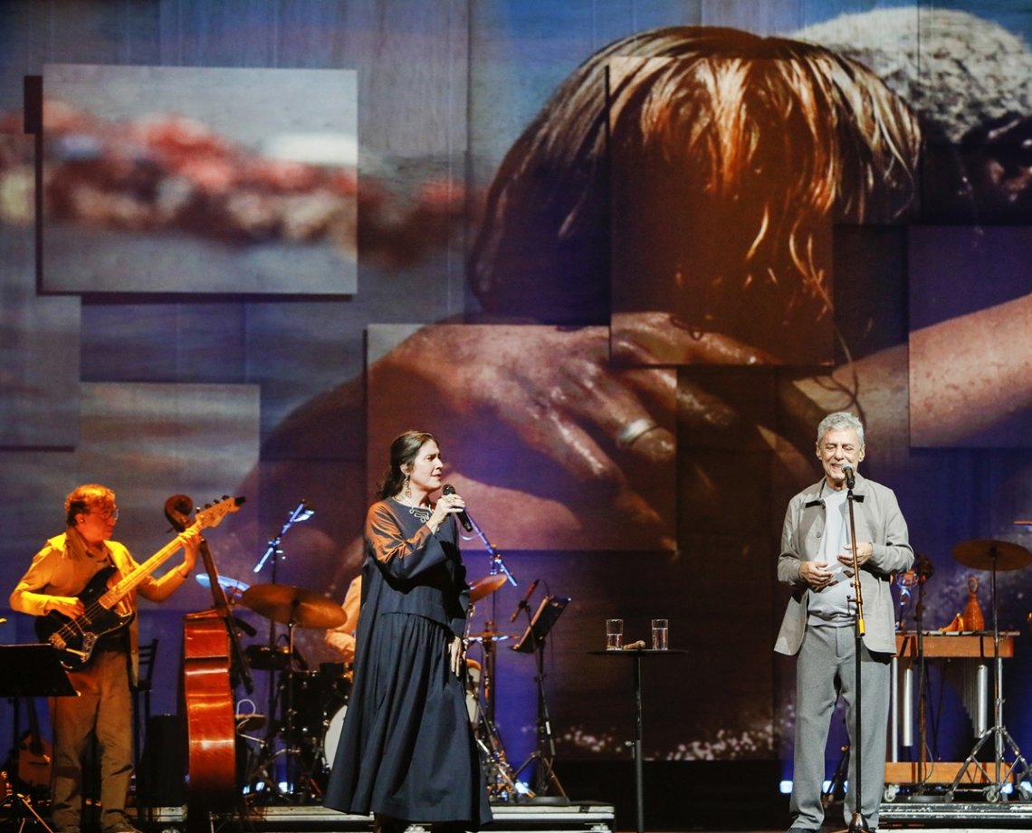 Com duas apresentações lotadas em Salvador, Chico Buarque abre última sessão  