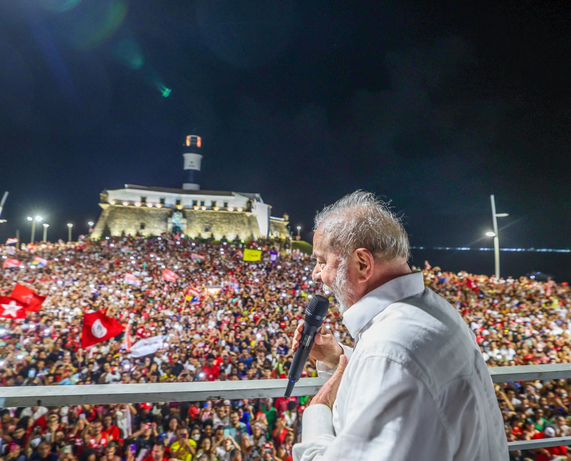 Após eleição, deputado propõe título de cidadão baiano a Lula