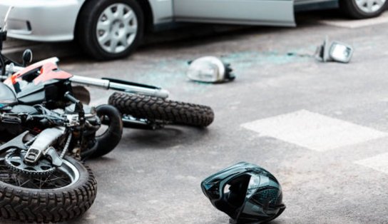 Motociclista morre após cair na pista e ser atropelado, em Salvador