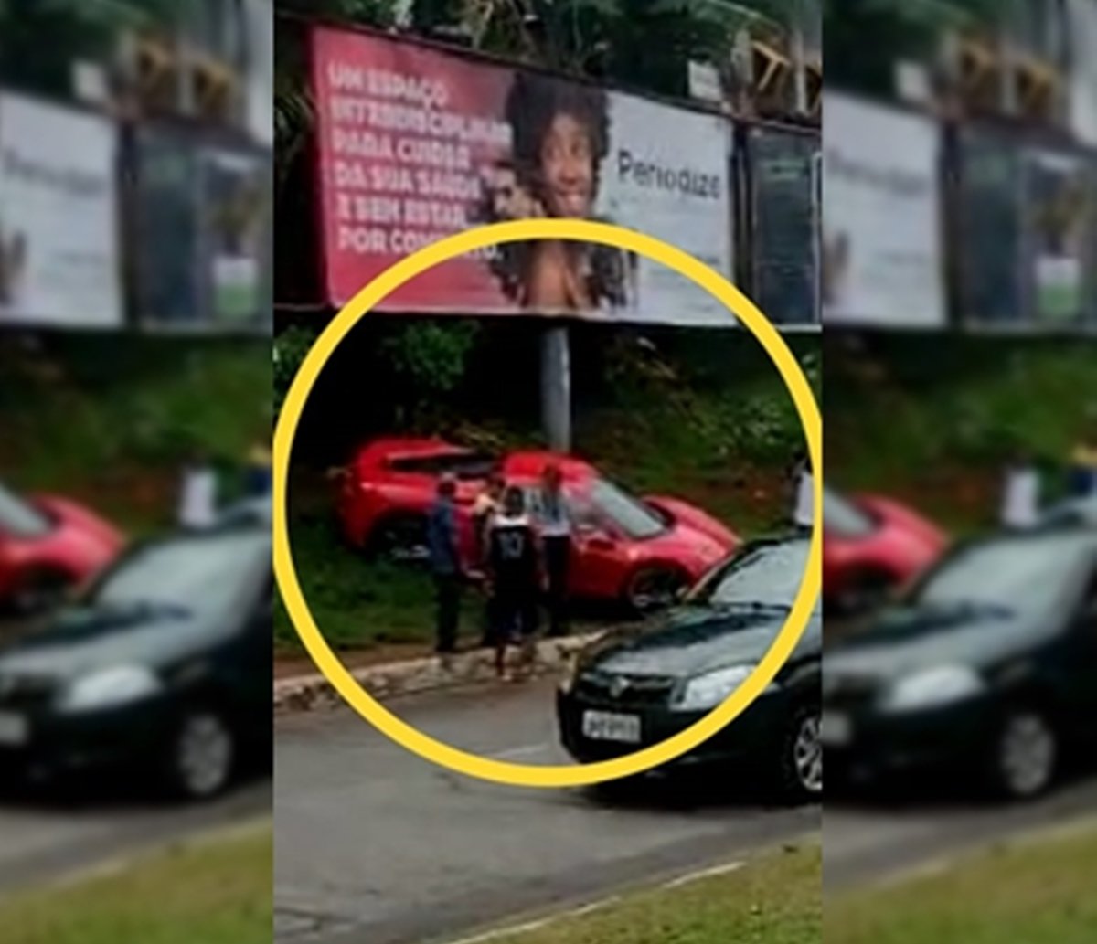 Motorista de Ferrari perde controle de veículo e sobe meio fio da praça Lord Cochrane em Salvador 