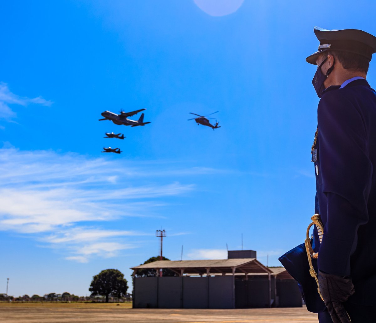 Militar da Força Aérea atira em colega durante troca de turno no Ministério da defesa; vitima tinha 19 anos  