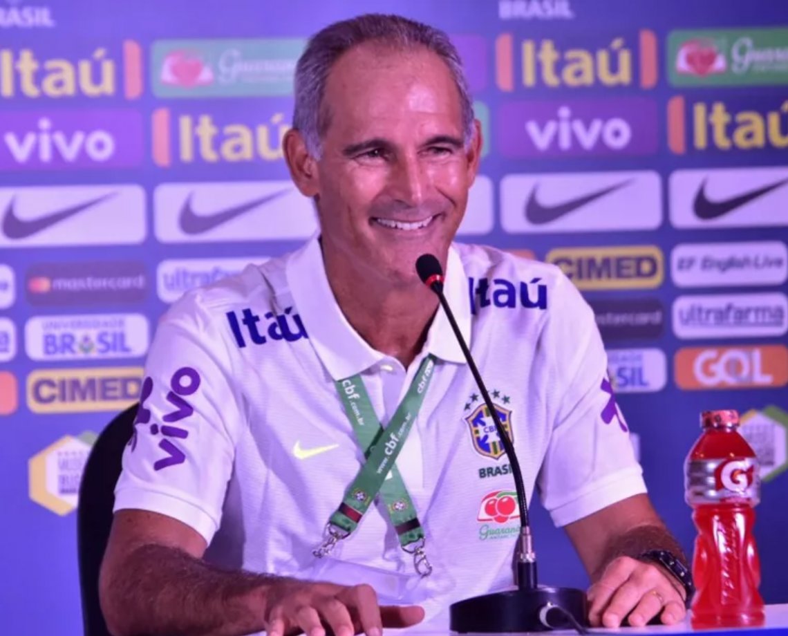 Técnico da seleção brasileira, Tite revela importância de Carlos Amadeu para o sucesso de craque da seleção