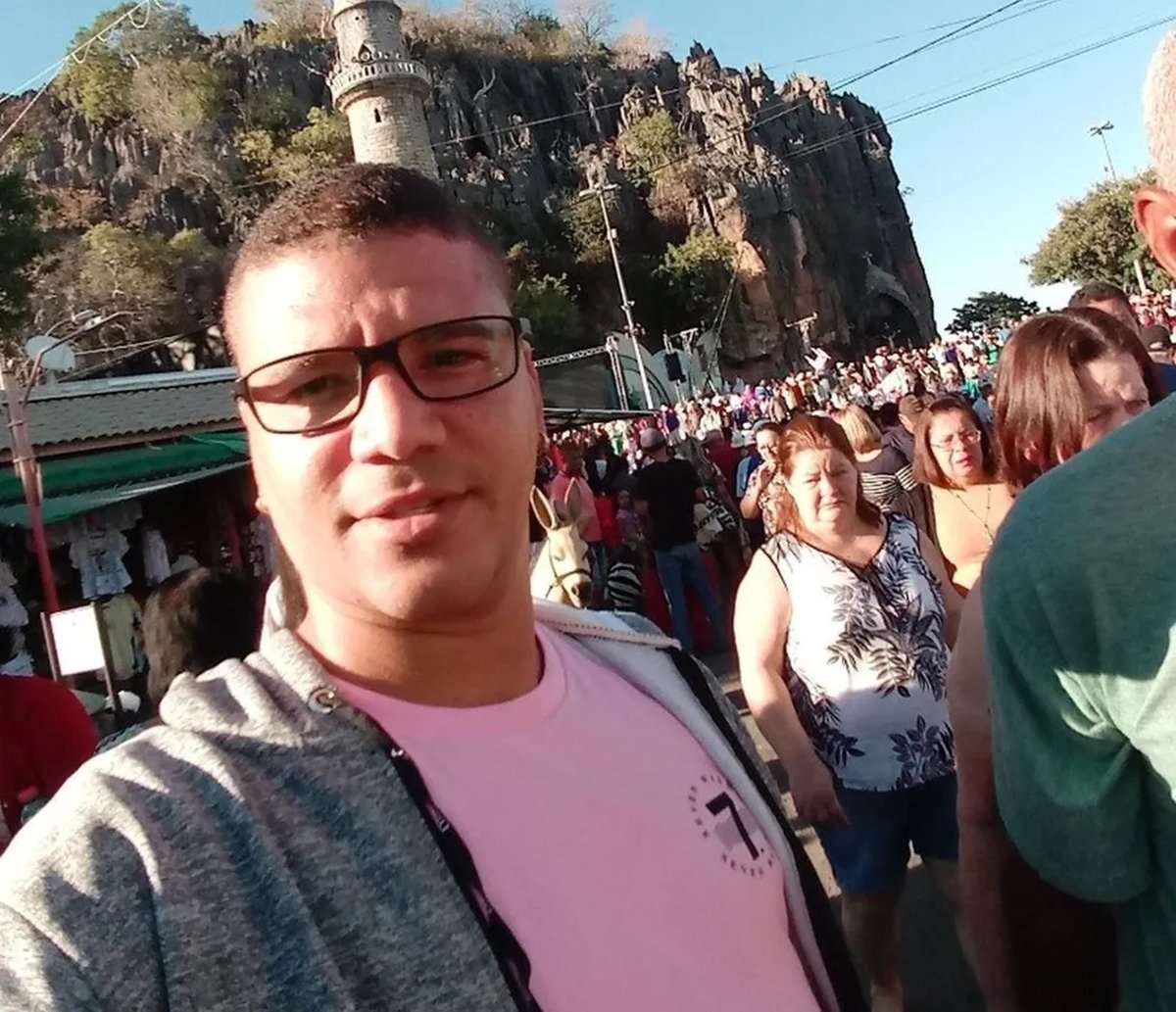 Homem é morto por vizinho, após discussão por som alto, em Ilhéus