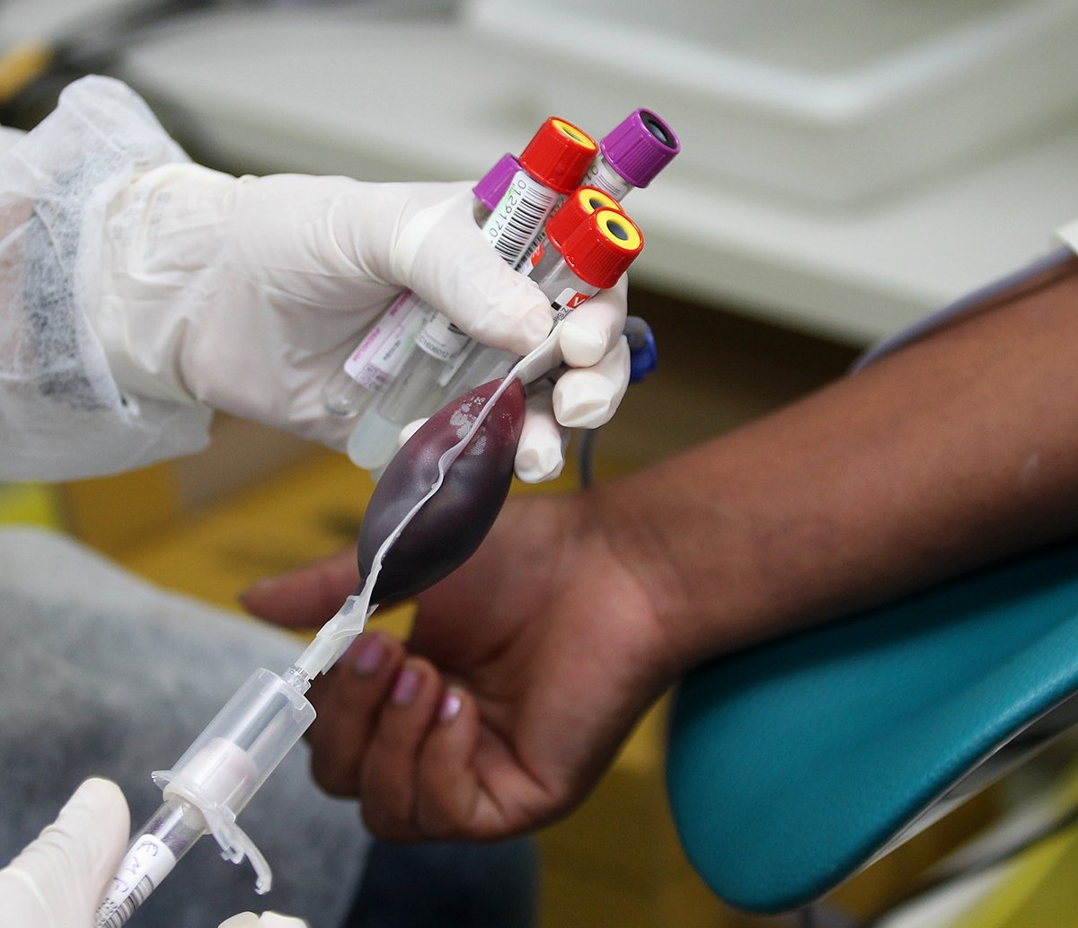 Unidade móvel da Hemoba estaciona em Lauro de Freitas para doadores de sangue de medula óssea