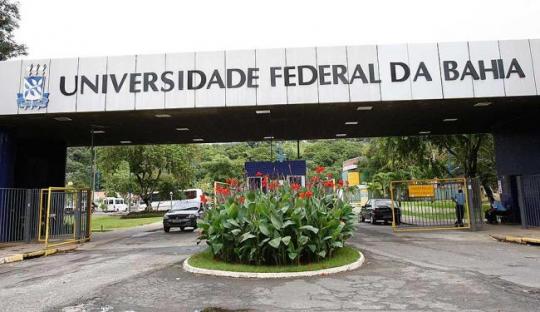 Sindicatos divergem e instituições federais de ensino na Bahia mantêm greve