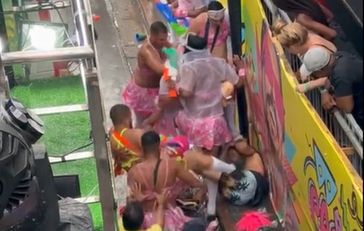 AL-BA aprova projeto que proíbe pistola d'água no Carnaval