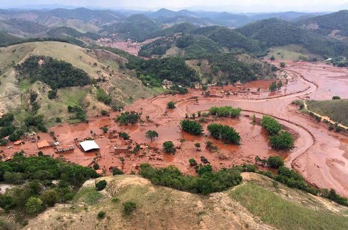 Governo Lula quer incluir Bahia em acordo de compensação pelo desastre de Mariana