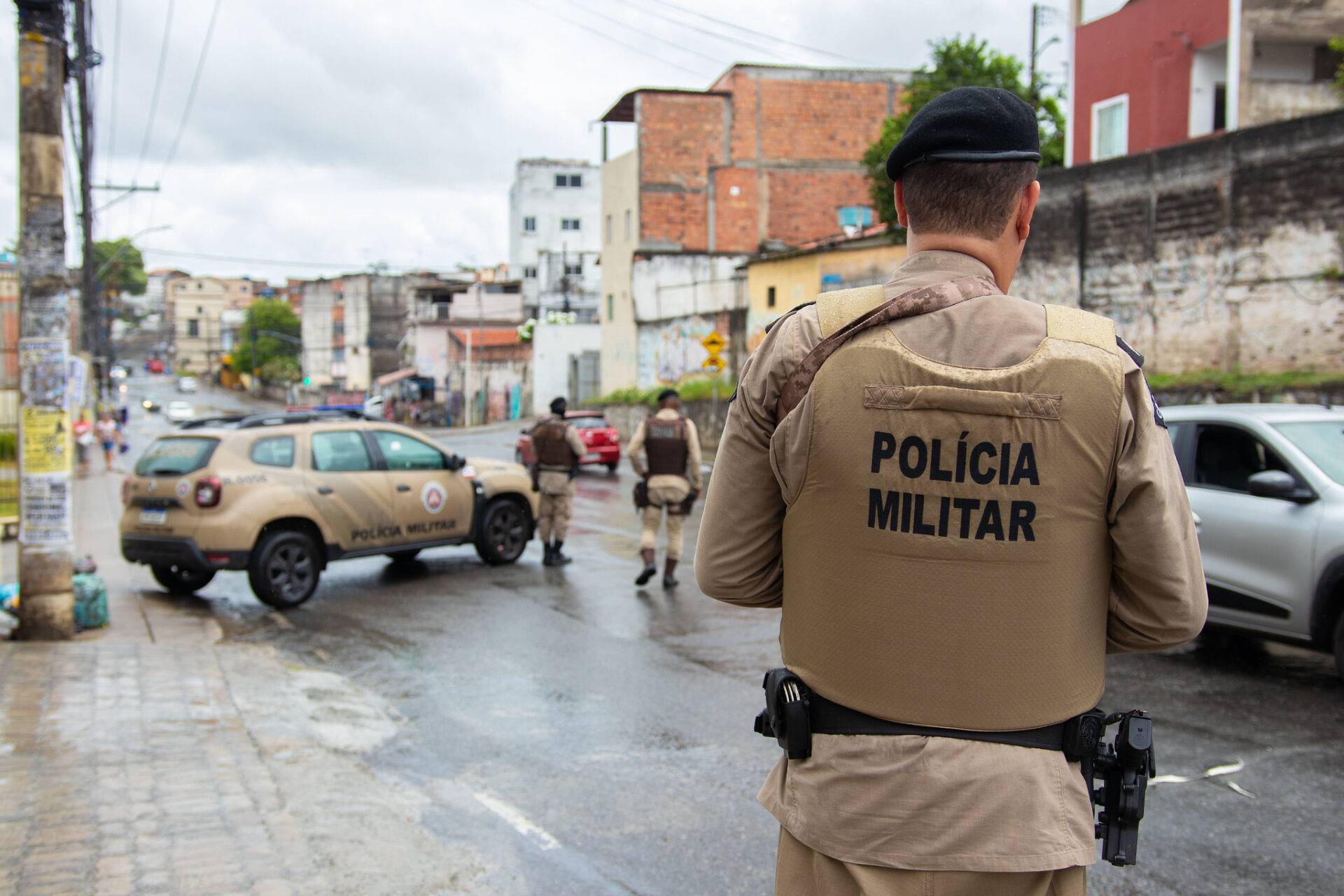 Justiça determina que mortes de civis em ações de PMs sejam investigadas pela Polícia Civil