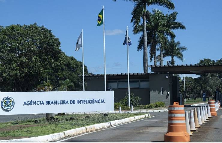 PF abre inquérito para investigar denúncias de espionagem pela Abin