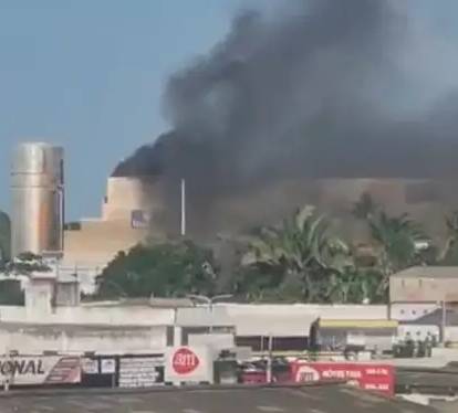 Incêndio atinge sala de cinema dentro de shopping; veja vídeo