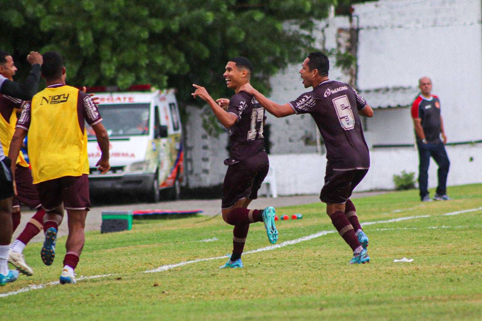 Jacuipense bate Juazeirense e enfrenta Bahia na final do Campeonato Baiano