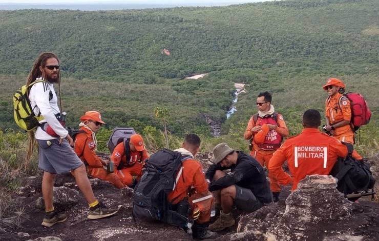 Bombeiros resgatam turistas israelenses perdidos na "Trilha da Fumaça, na Bahia