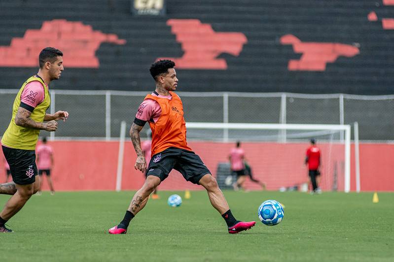 Vitória finaliza preparação para a partida contra o Londrina