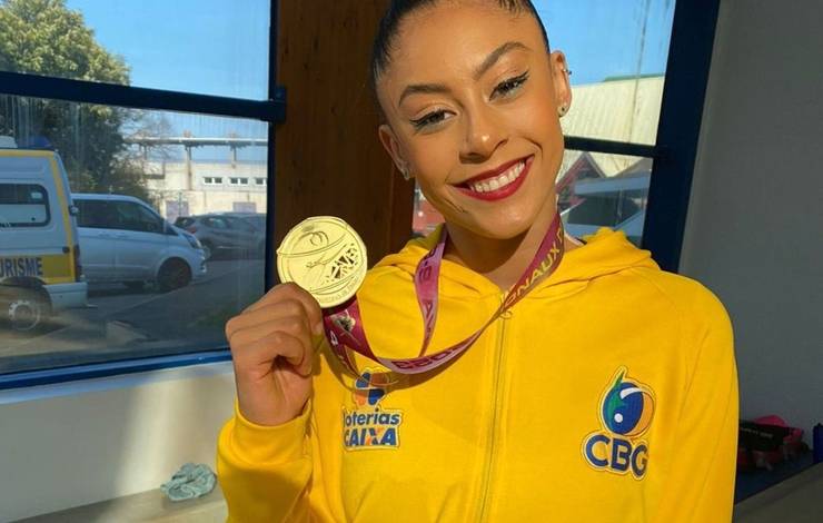 Bárbara Domingos leva ouro inédito em Grand Prix de ginástica rítmica