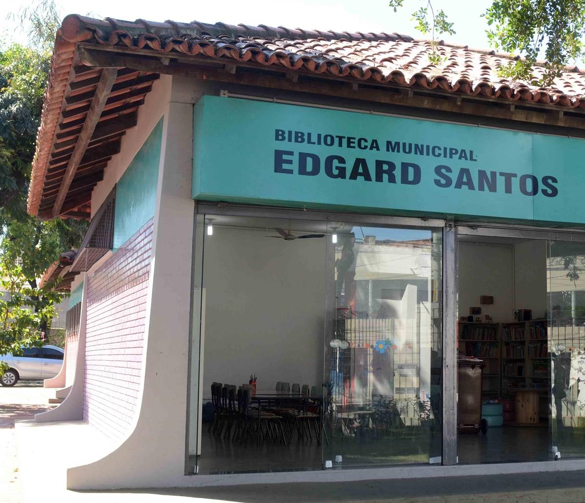 Dia do Livro Infantil é comemorado com contação de histórias na biblioteca Edgard Santos