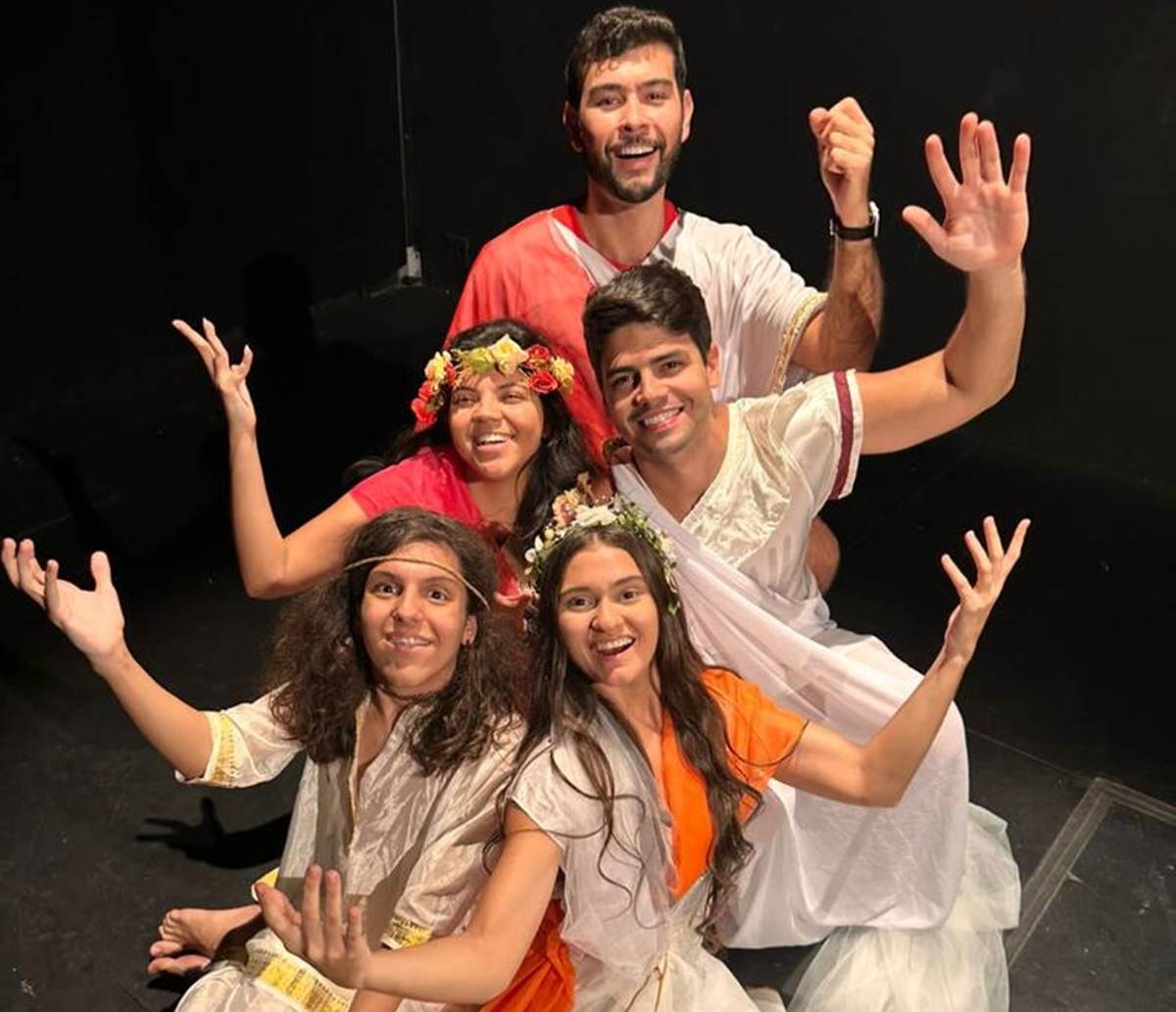 Teatro Gamboa apresenta espetáculo "Um Palco Todo Seu" na sexta-feira; ingressos à venda