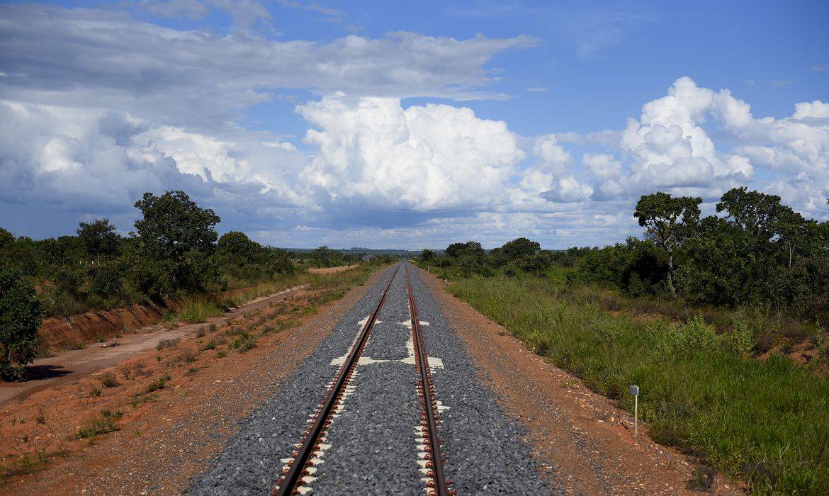 Retomada de obras da Fiol deve ser autorizada em 2 semanas, indica governo